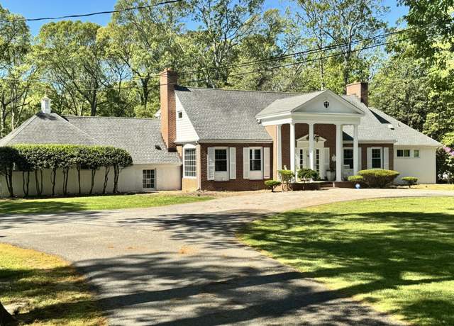 Property at 225 W Seaview Ave, Linwood, NJ 08221, 5 beds, 3.5 baths