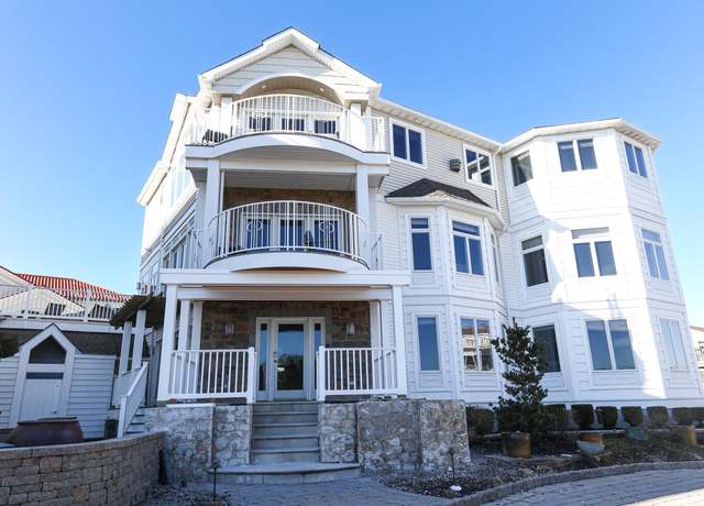Property at 402 20th St S, Brigantine, NJ 08203, 7 beds, 7 baths
