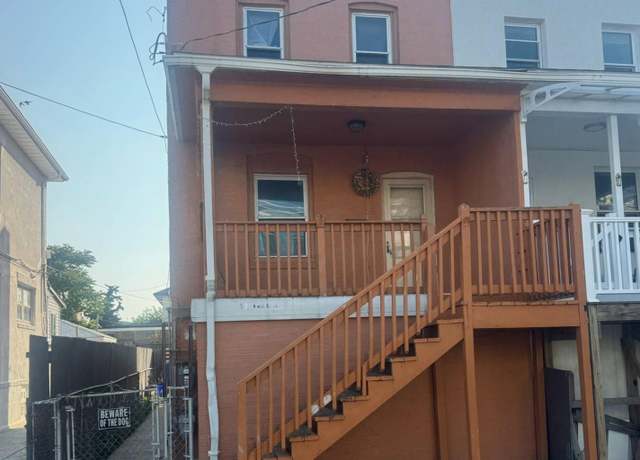 Property at 118 N MORRIS Ave, Atlantic City, NJ 08401, 5 beds, 2 baths
