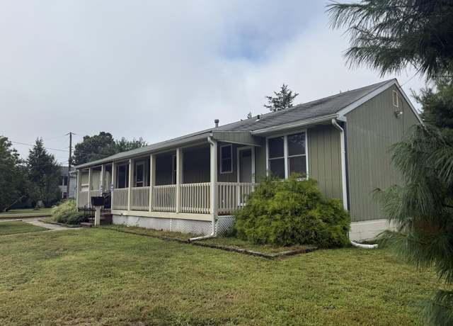 Property at 715 Park Rd, Mays Landing, NJ 08330-1941, 4 beds, 2 baths