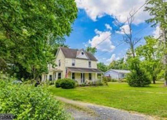 Property at 1315 Mays Landing Rd, Folsom Borough, NJ 08037, 3 beds, 2.5 baths