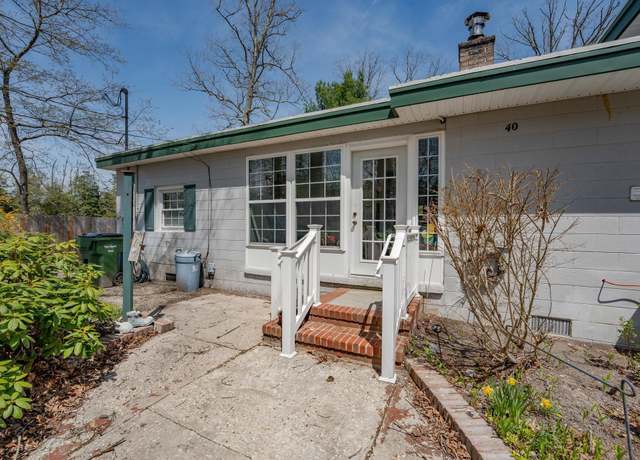Property at 40 Somers Ave, Egg Harbor Township, NJ 08234, 3 beds, 1 bath
