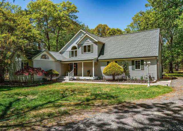 Property at 131 S Zurich Ave, Egg Harbor City, NJ 08215, 4 beds, 2.5 baths