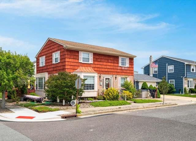 Property at 8407 Fremont Ave, Margate, NJ 08402, 3 beds, 3 baths