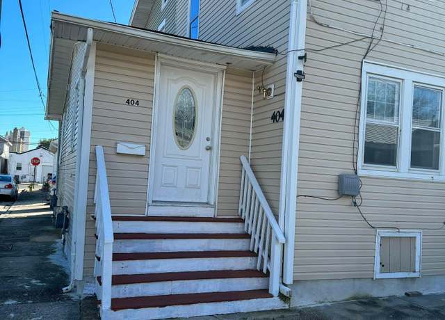 Property at 404 WARRENA Rd, Atlantic City, NJ 08401, 4 beds, 1.5 baths