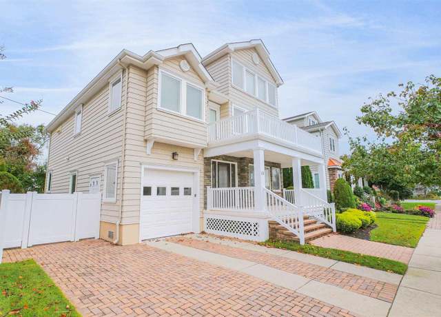 Property at 13 S Vendome Ave, Margate, NJ 08402, 4 beds, 2.5 baths