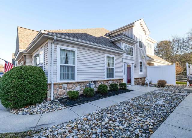 Property at 42 Ables Run Dr, Absecon, NJ 08201, 2 beds, 2.5 baths