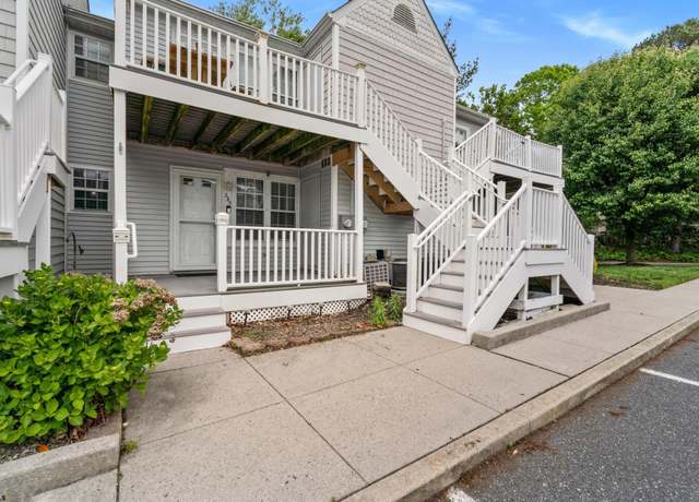 Property at 235 London Ct #235, Egg Harbor Township, NJ 08234, 1 bed, 1 bath