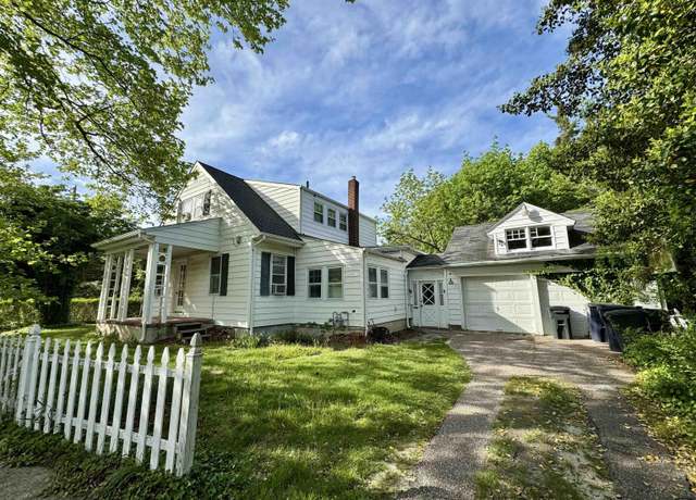 Property at 200 N Shore Rd, Absecon, NJ 08201, 3 beds, 1.5 baths