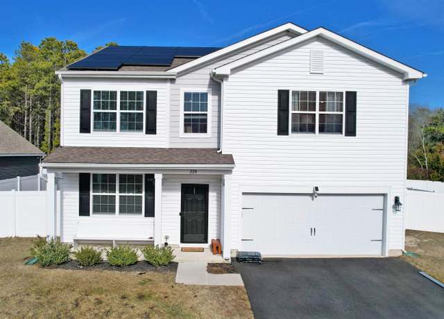 Property at 229 Crystal Lake Dr Dr, Egg Harbor Township, NJ 08234, 4 beds, 2.5 baths