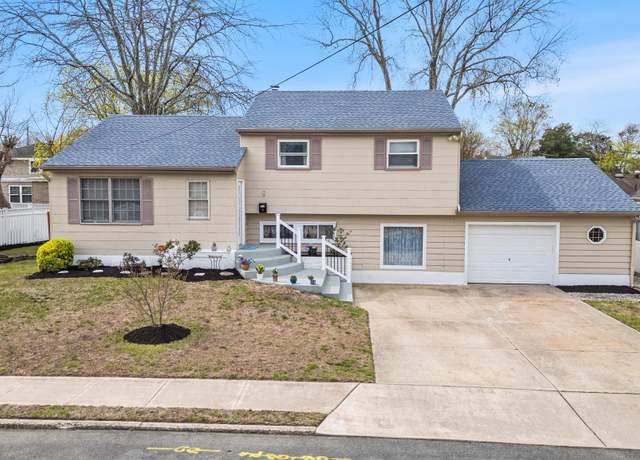 Property at 9 W Lee Ave, Absecon, NJ 08201, 3 beds, 2 baths