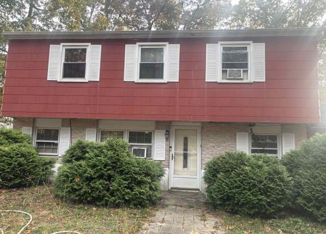 Property at 311 4th Ave, Egg Harbor Township, NJ 08234, 2 beds, 1.5 baths