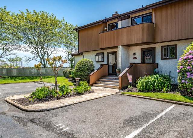 Property at 10 Spinnaker Ct #10, Ocean City, NJ 08226, 2 beds, 2.5 baths