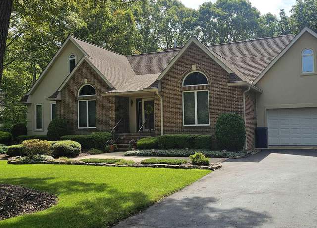 Property at 26 Buckingham Dr, Egg Harbor Township, NJ 08234, 3 beds, 2.5 baths