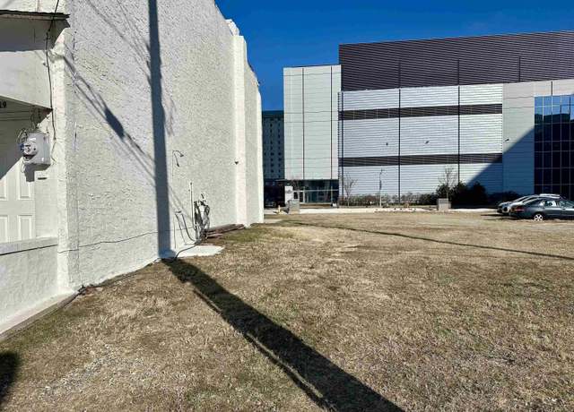 Property at 121 S Congress Ave Ave, Atlantic City, NJ 08401