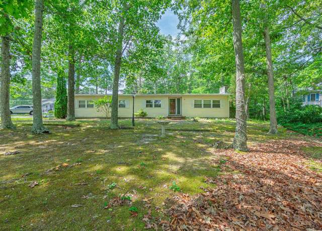 Property at 7 Poplar Ave, Egg Harbor Township, NJ 08234, 3 beds, 1 bath