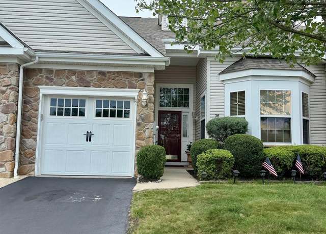 Property at 36 W Delray Ln, Absecon, NJ 08201, 2 beds, 2.5 baths