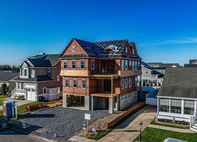 Property at 15 Waterway Rd, Ocean City, NJ 08226, 5 beds, 4.5 baths