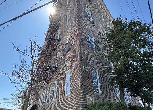 Property at 2 S Hartford Ave #D4, Atlantic City, NJ 08401, 1 bed, 1 bath
