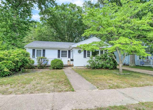 Property at 205 Ridgewood Dr, Northfield, NJ 08225, 4 beds, 1.5 baths