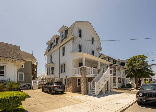 Property at 412 11th St #1, Ocean City, NJ 08226, 2 beds, 1 bath