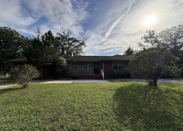 Property at 400 Dolphin Ave, Northfield, NJ 08225, 4 beds, 2 baths