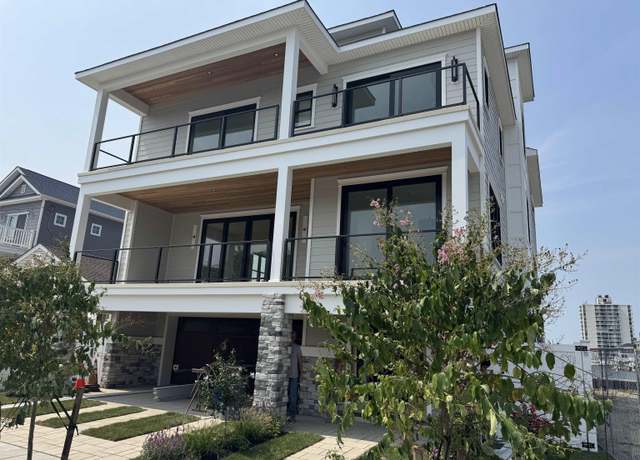 Property at 6001 B Winchester Ave, Ventnor, NJ 08406, 6 beds, 6 baths