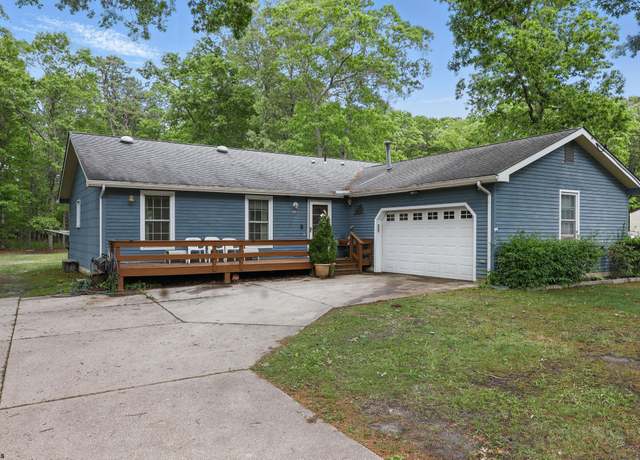 Property at 134D Crestview Ave, Absecon, NJ 08201, 3 beds, 2 baths