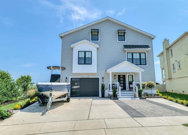 Property at 21 Hart Ln, Ventnor, NJ 08406, 5 beds, 4 baths
