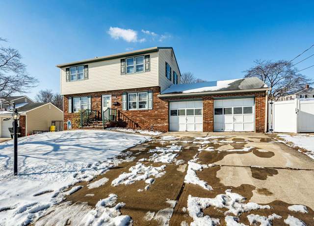 Property at 6 Black Pine Dr, Hamilton Township, NJ 08610, 4 beds, 1.5 baths