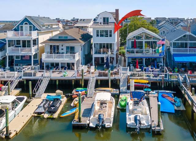Property at 34 W 16th St, Ocean City, NJ 08226, 4 beds, 3.5 baths