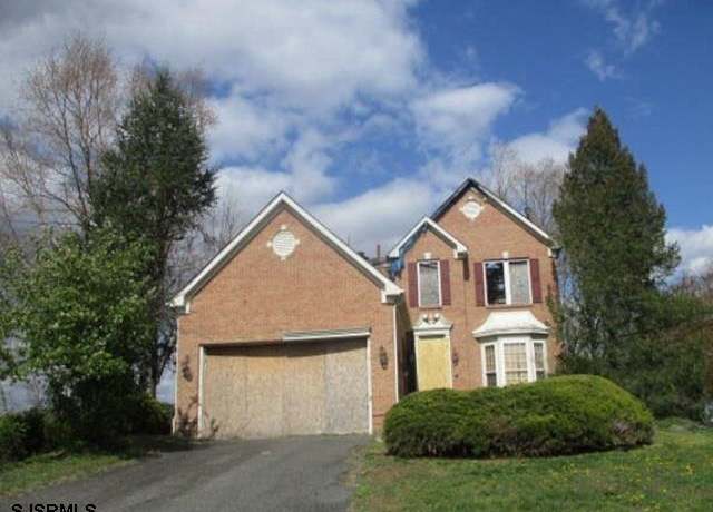 Property at 2 Deerfield Dr, Bridgeton, NJ 08302, 4 beds, 2 baths