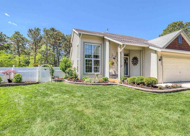 Property at 521 Saratoga Pl, Smithville, NJ 08205, 3 beds, 2 baths