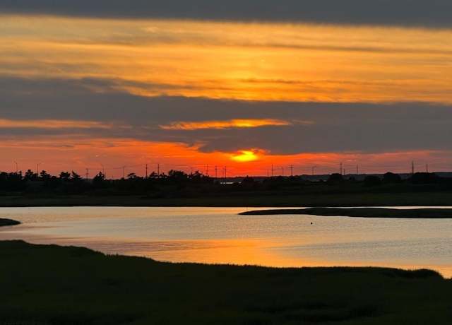 Property at 8 Marc Ln, Brigantine, NJ 08204, 4 beds, 3.5 baths