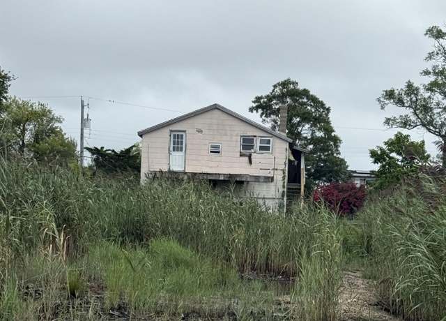 Property at 211 Oakland Ave Ave, Pleasantville, NJ 08232, 3 beds, 2 baths
