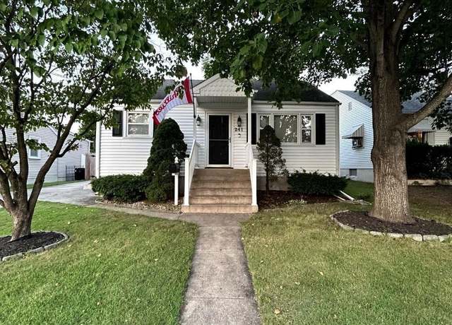 Property at 241 Warren Ave Ave, Bellmawr, NJ 08031, 2 beds, 1 bath
