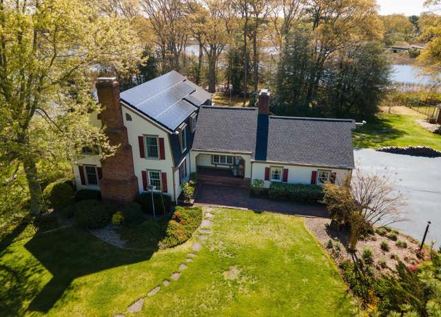Property at 15 Willowbrook Ln, Egg Harbor Township, NJ 08234, 3 beds, 2.5 baths