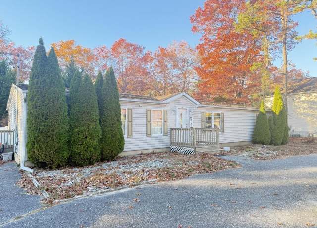 Property at 213 Booker Ave, Egg Harbor Township, NJ 08234, 4 beds, 2 baths