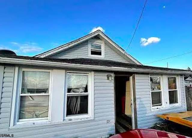Property at 216 Oakland Ave Ave, Pleasantville, NJ 08232, 3 beds, 1 bath