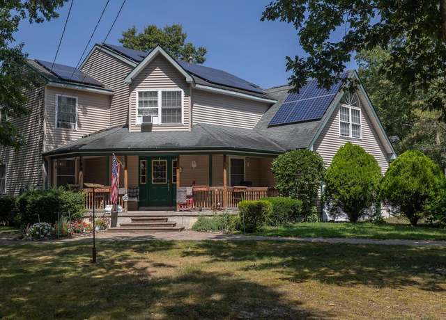 Property at 7035 Ridge Ave Ave, Egg Harbor Township, NJ 08234, 5 beds, 3.5 baths