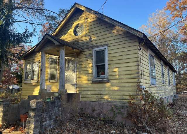 Property at 10 Idlewood Ave, Egg Harbor Township, NJ 08234-1916, 3 beds, 1 bath
