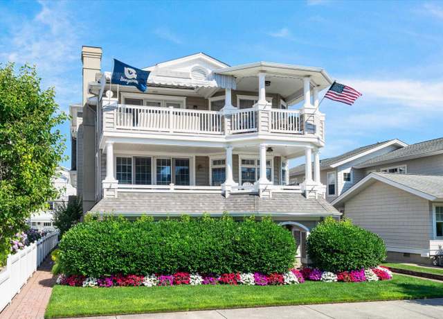 Property at 2610 Wesley Ave #2nd Floor, Ocean City, NJ 08226, 5 beds, 4 baths