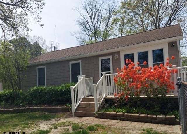 Property at 3 William Ave Ave, Egg Harbor Township, NJ 08234, 3 beds, 1.5 baths