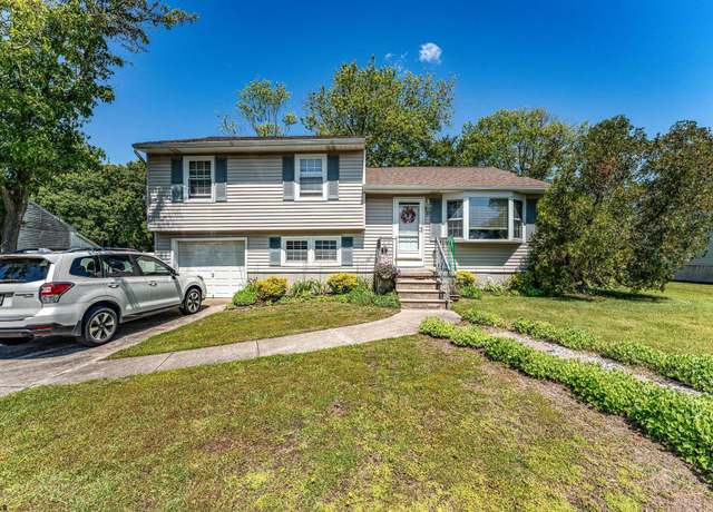 Property at 61 Bucknell Rd, Somers Point, NJ 08244, 3 beds, 1.5 baths