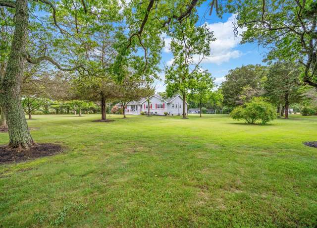 Property at 724 W Duerer St, Galloway Township, NJ 08215, 3 beds, 1.5 baths