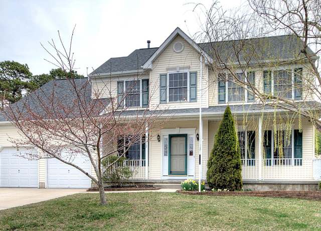 Property at 112 Wildflower Ct, Egg Harbor Township, NJ 08234, 4 beds, 2.5 baths