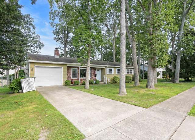 Property at 19 Holly Hills Dr, Somers Point, NJ 08244, 3 beds, 2 baths
