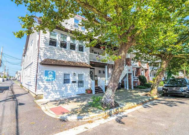 Property at 611 2nd St #2, Ocean City, NJ 08226, 2 beds, 1 bath