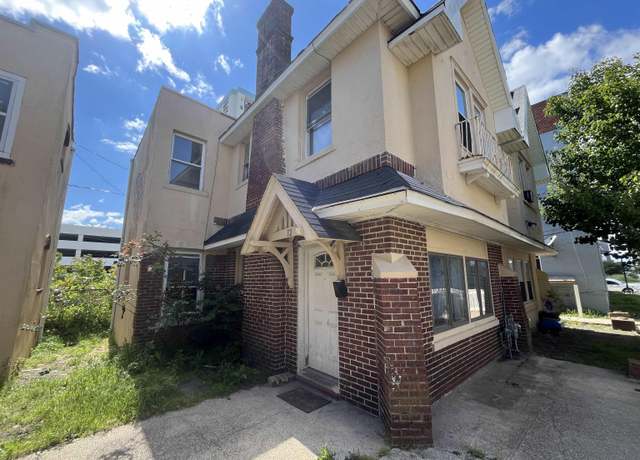 Property at 12 Belle Haven Ct, Atlantic City, NJ 08401, 3 beds, 1.5 baths