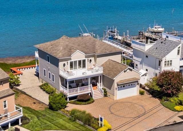 Property at 1511 E Shore Dr, Brigantine, NJ 08203, 4 beds, 3.5 baths